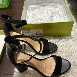 Gianni Bini black sandals size 8